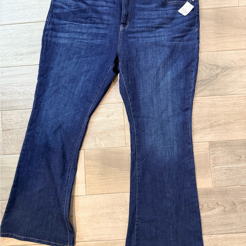 Plus size A.n.a Women's Flare Jeans NWT